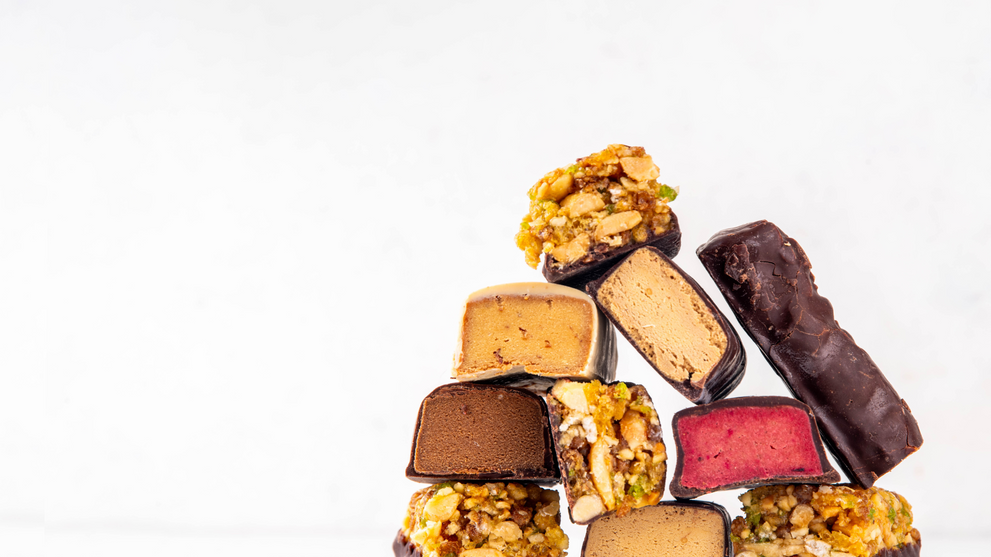 Best High Protein Snacks: Quick & Clean